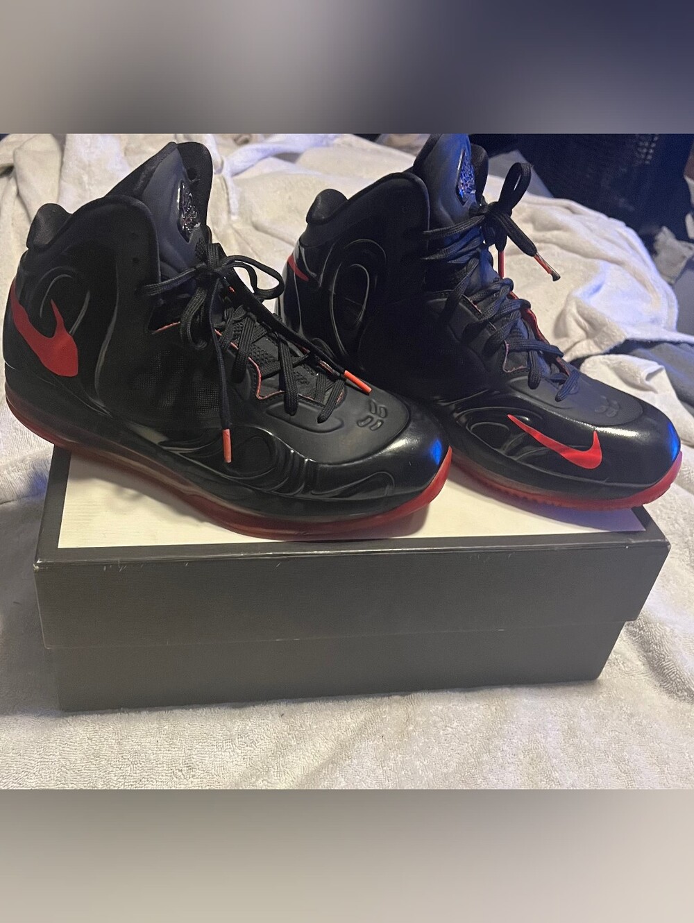 2012 Nike Air Max Hyperposite 'Black Crimson